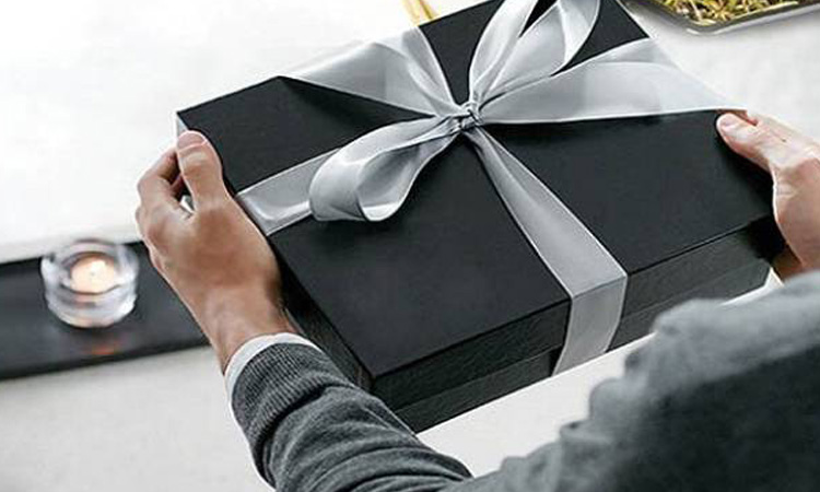 نکات مهم هنگام انتخاب هدیه تبلیغاتی لاکچری و جلوگیری از اشتباهات رایج
