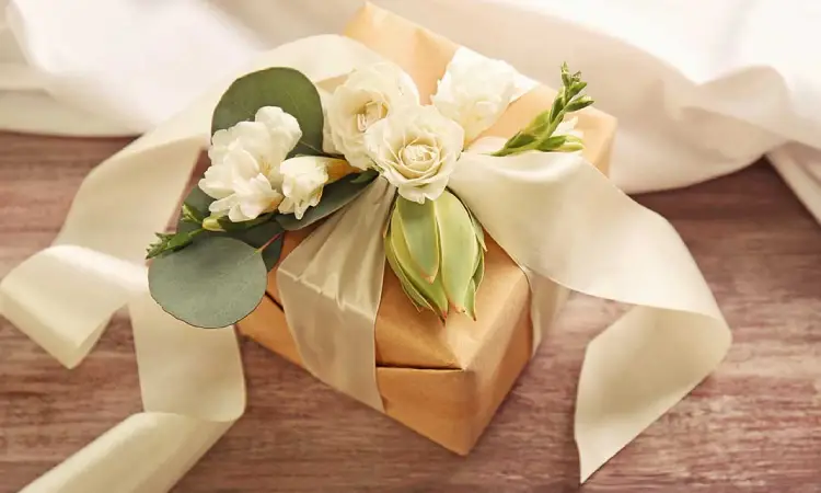 هدیه یلدایی تازه عروس