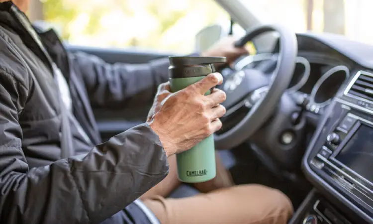 معرفی ماگ مسافرتی مردانه و تفاوت آن با مدلهای معمولی